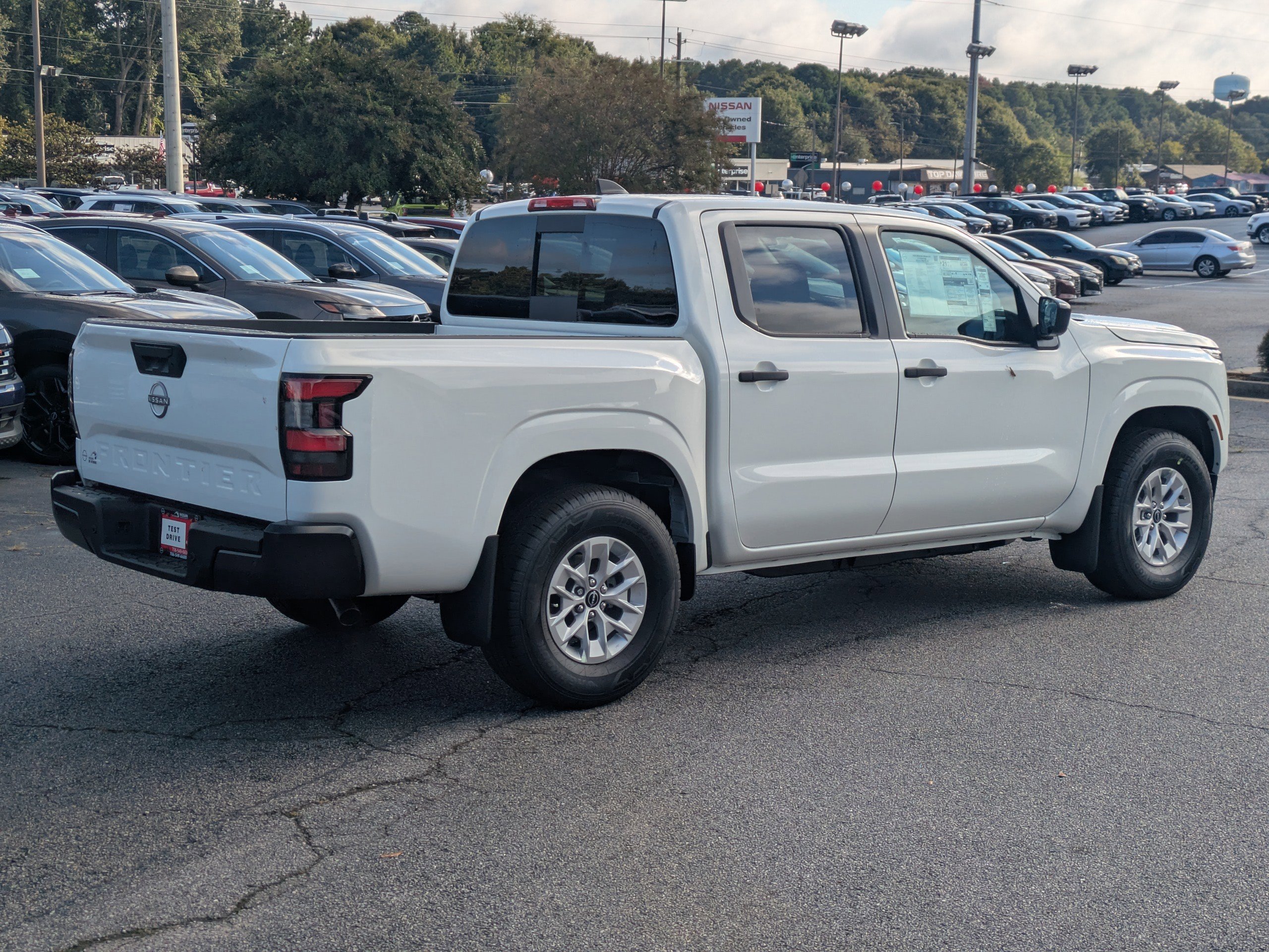 2026 Nissan Frontier S photo 2