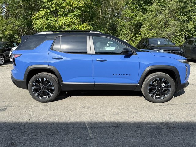 2026 Chevrolet Equinox RS photo 2