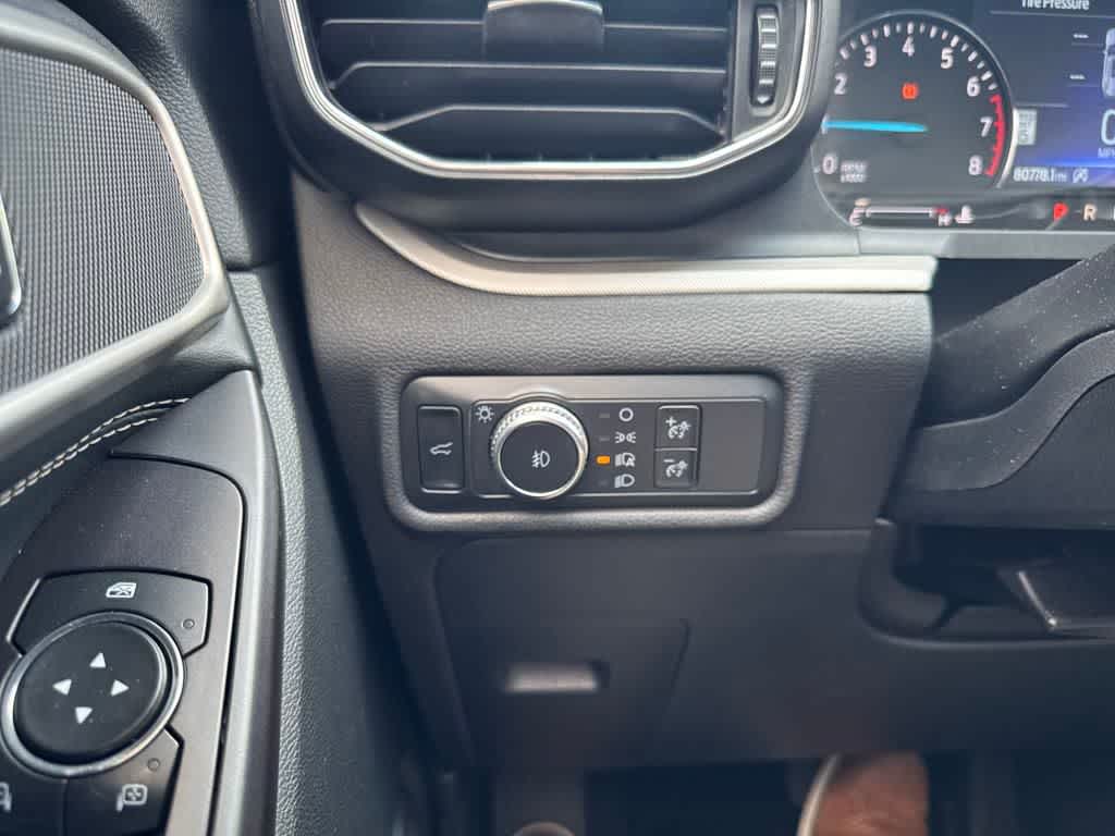 2020 Ford Explorer XLT photo 22