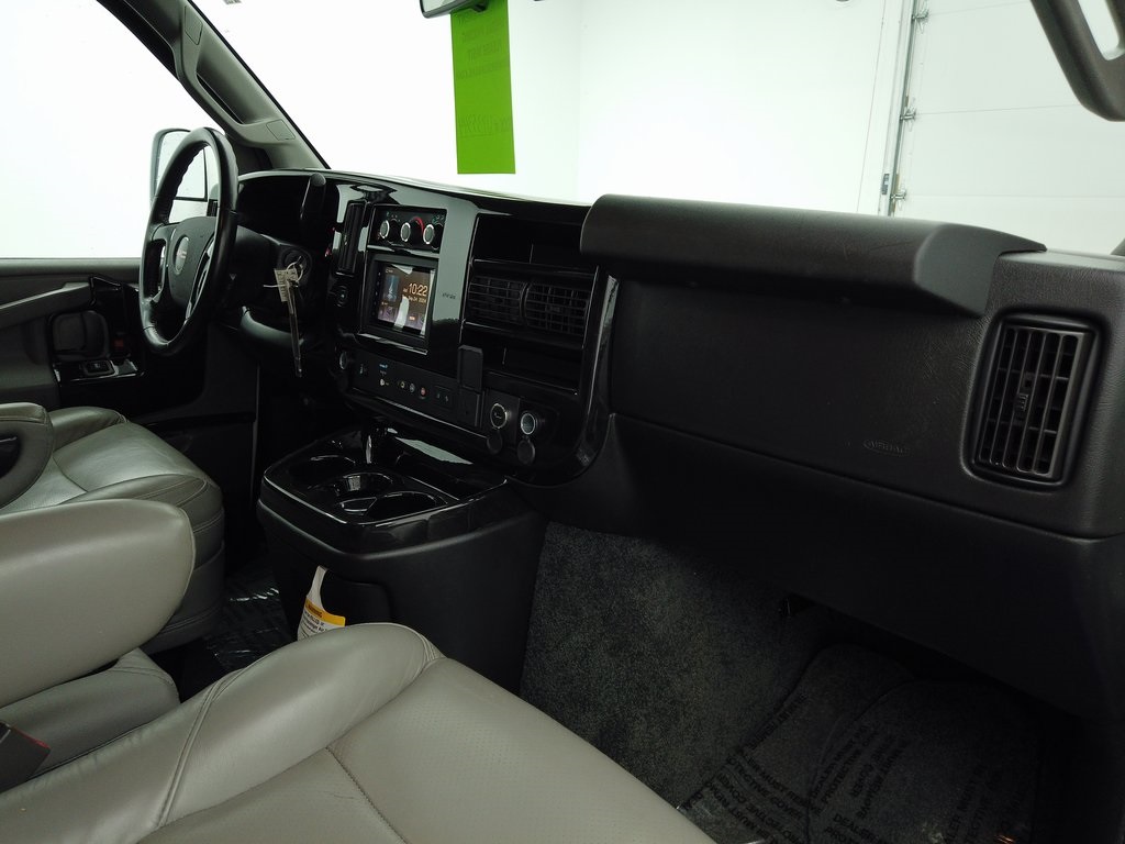 2020 Gmc Savana photo 36