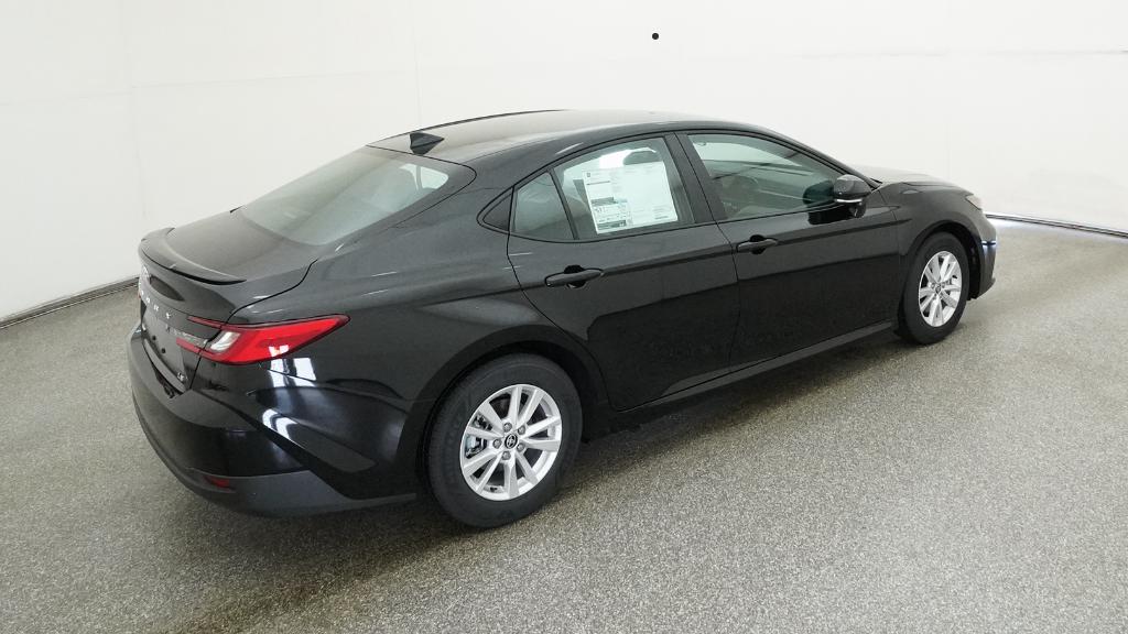 2026 Toyota Camry LE photo 22