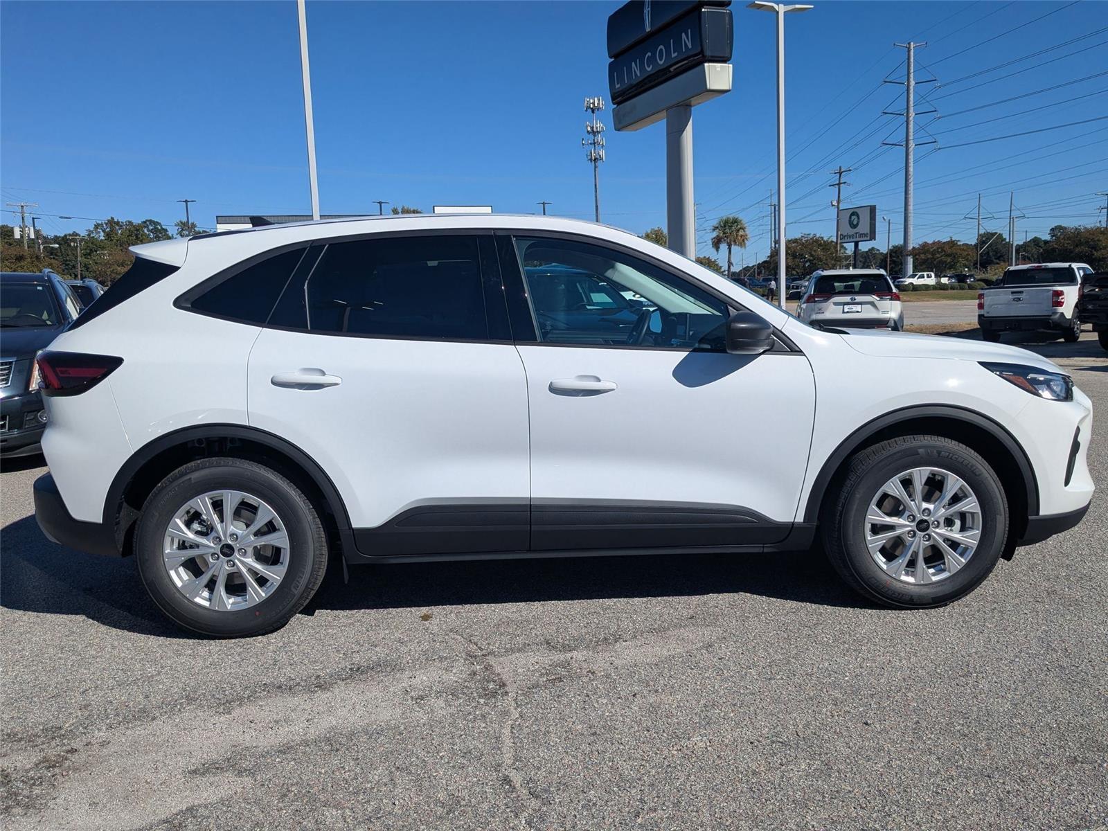 2026 Ford Escape Active photo 4