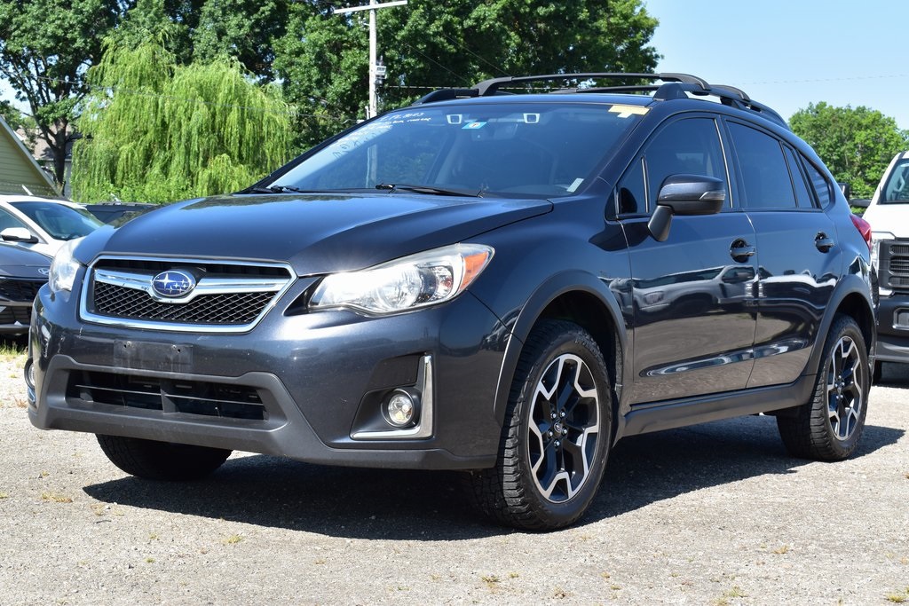 Used 2017 Subaru Crosstrek Limited with VIN JF2GPANC2H8220340 for sale in Kansas City