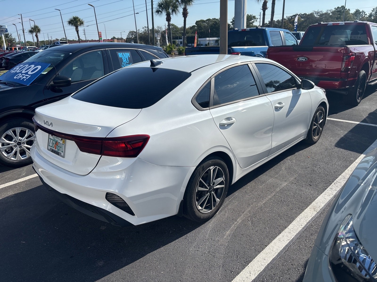 2023 Kia Forte LXS photo 4