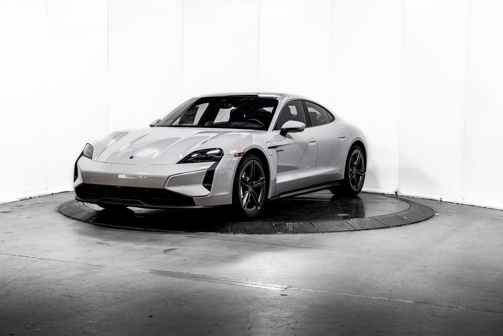 2025 Porsche Taycan Turbo