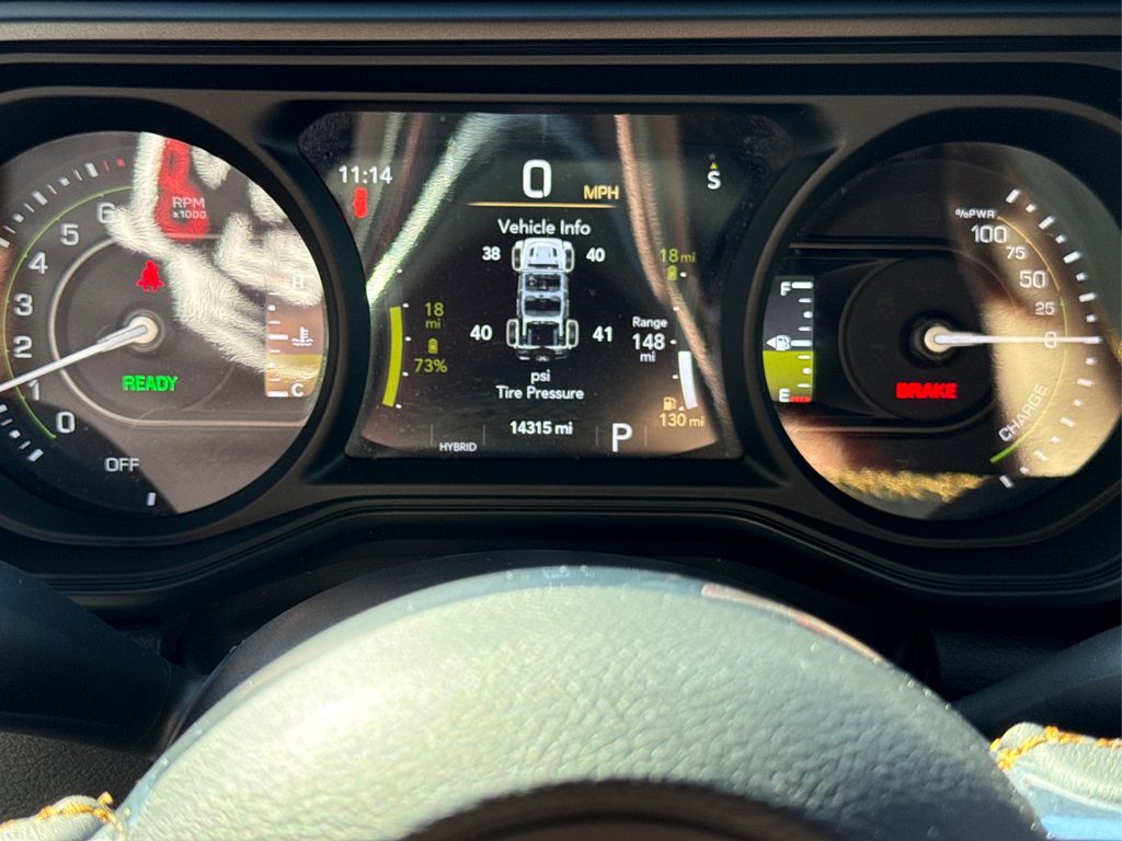 2024 Jeep Wrangler Sahara 4xe photo 11