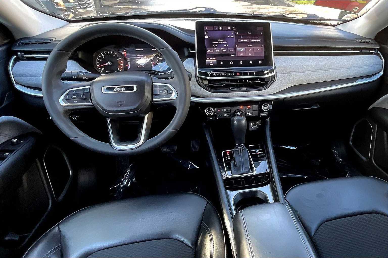 2022 Jeep Compass Latitude photo 14