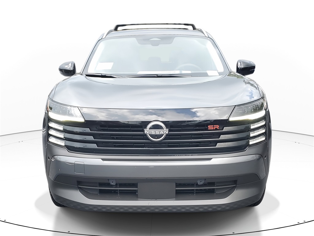 2026 Nissan Kicks SR photo 3