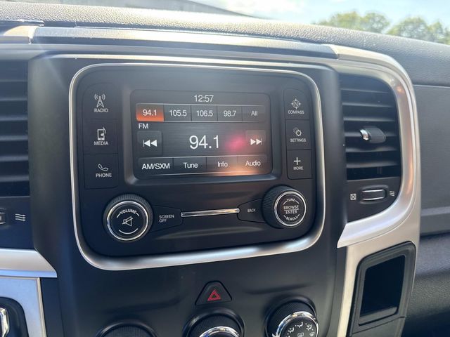 2016 Ram 1500 SLT photo 24