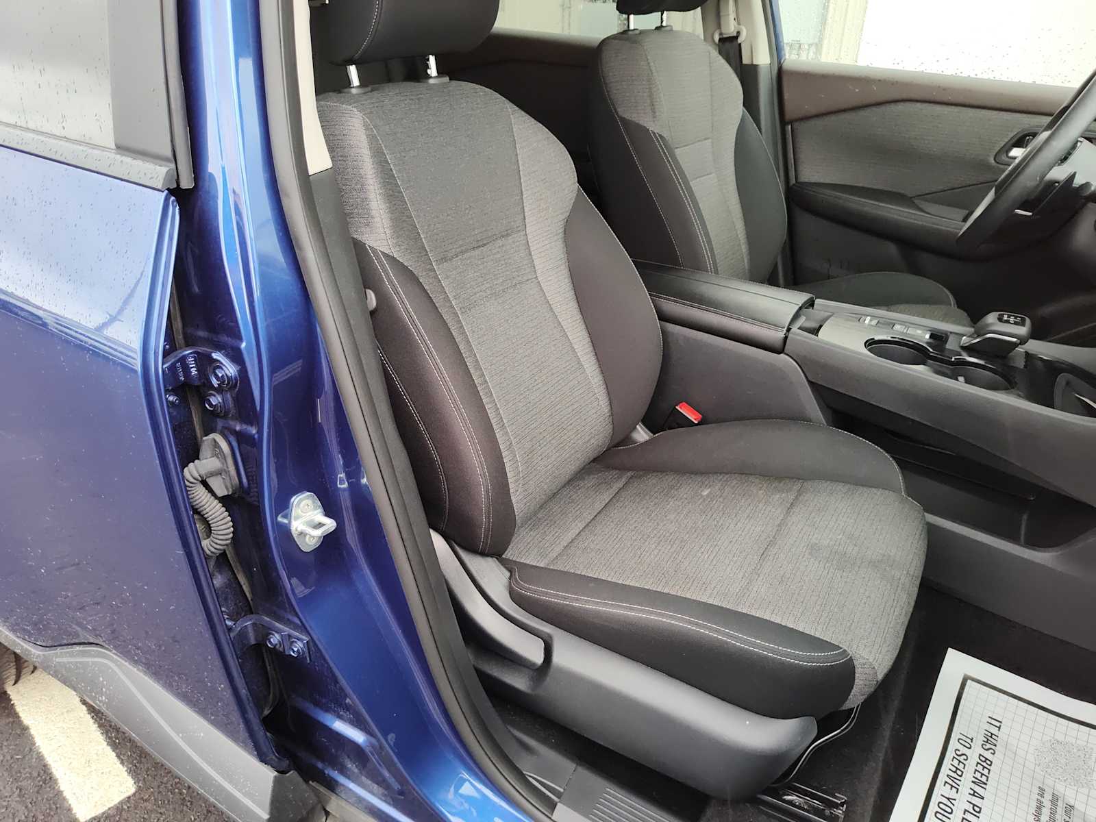 2023 Nissan Rogue SV photo 20