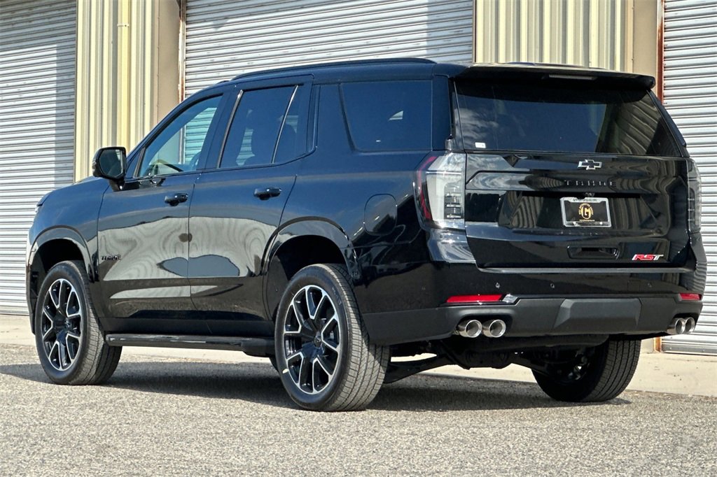 2025 Chevrolet Tahoe RST photo 3