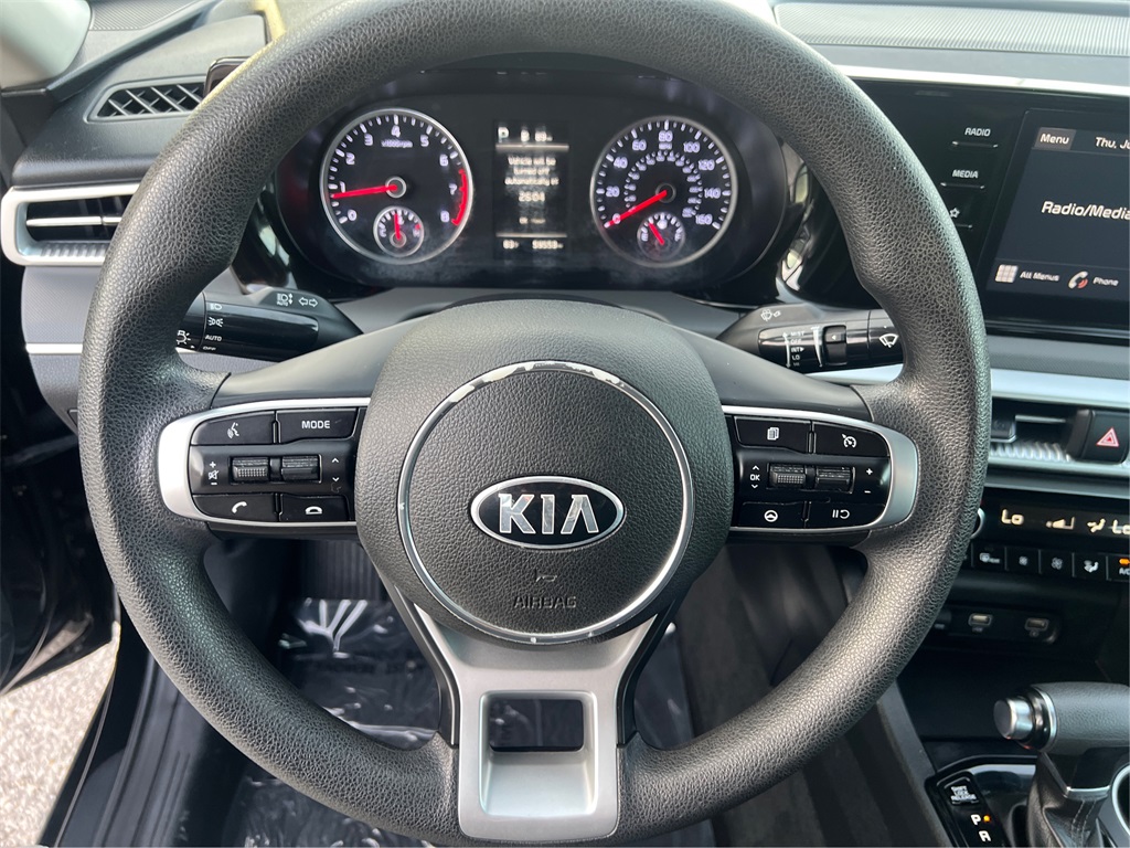 2022 Kia K5 LXS photo 16