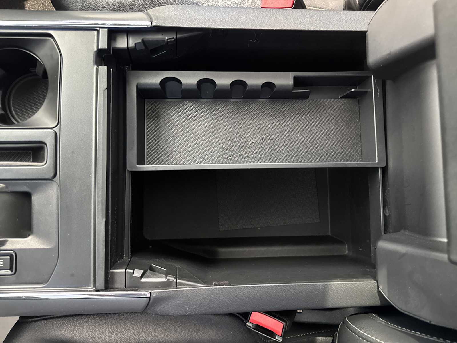 2022 Ford F-150 Lariat photo 36