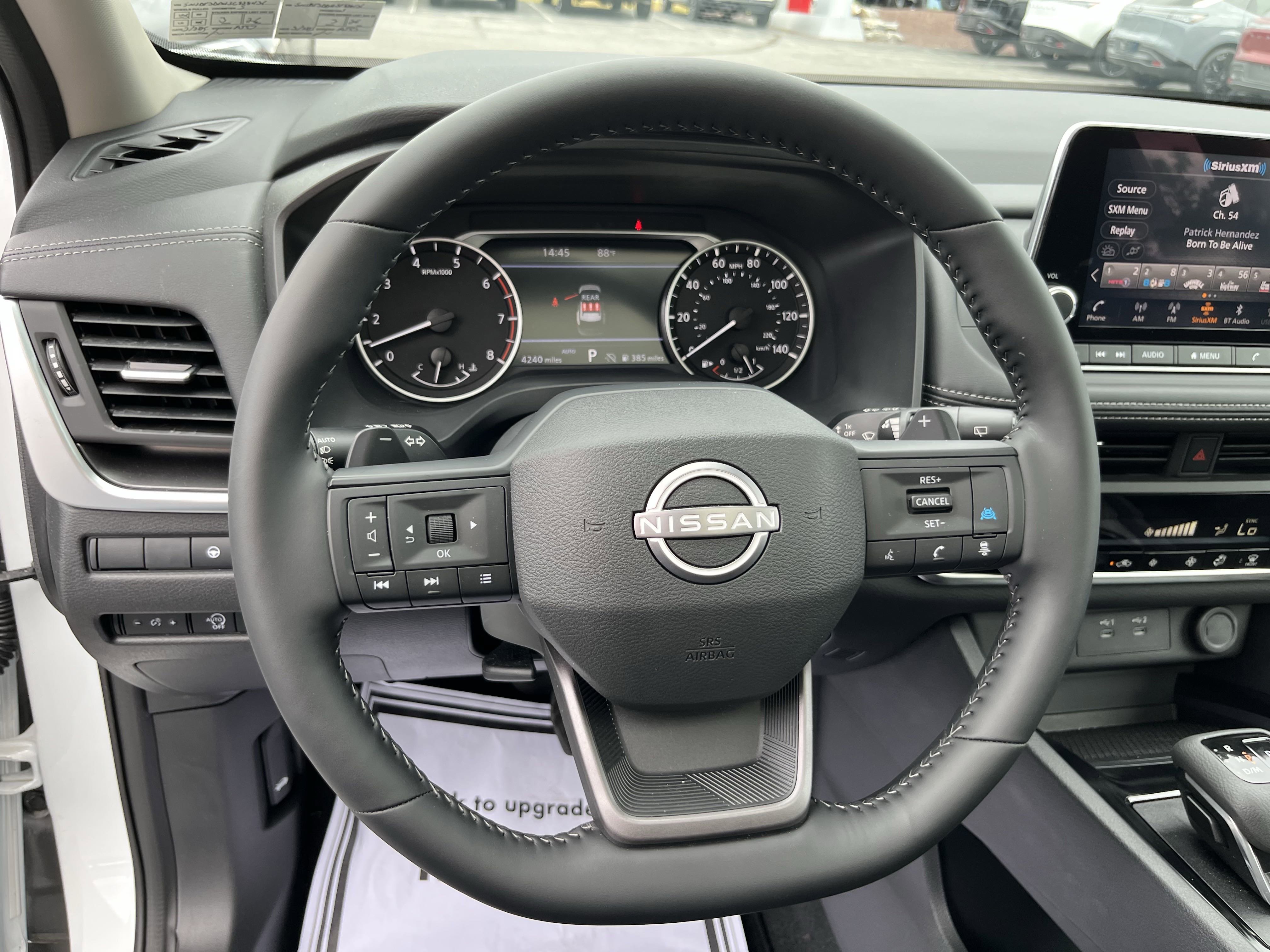 2025 Nissan Rogue AWD SV photo 7