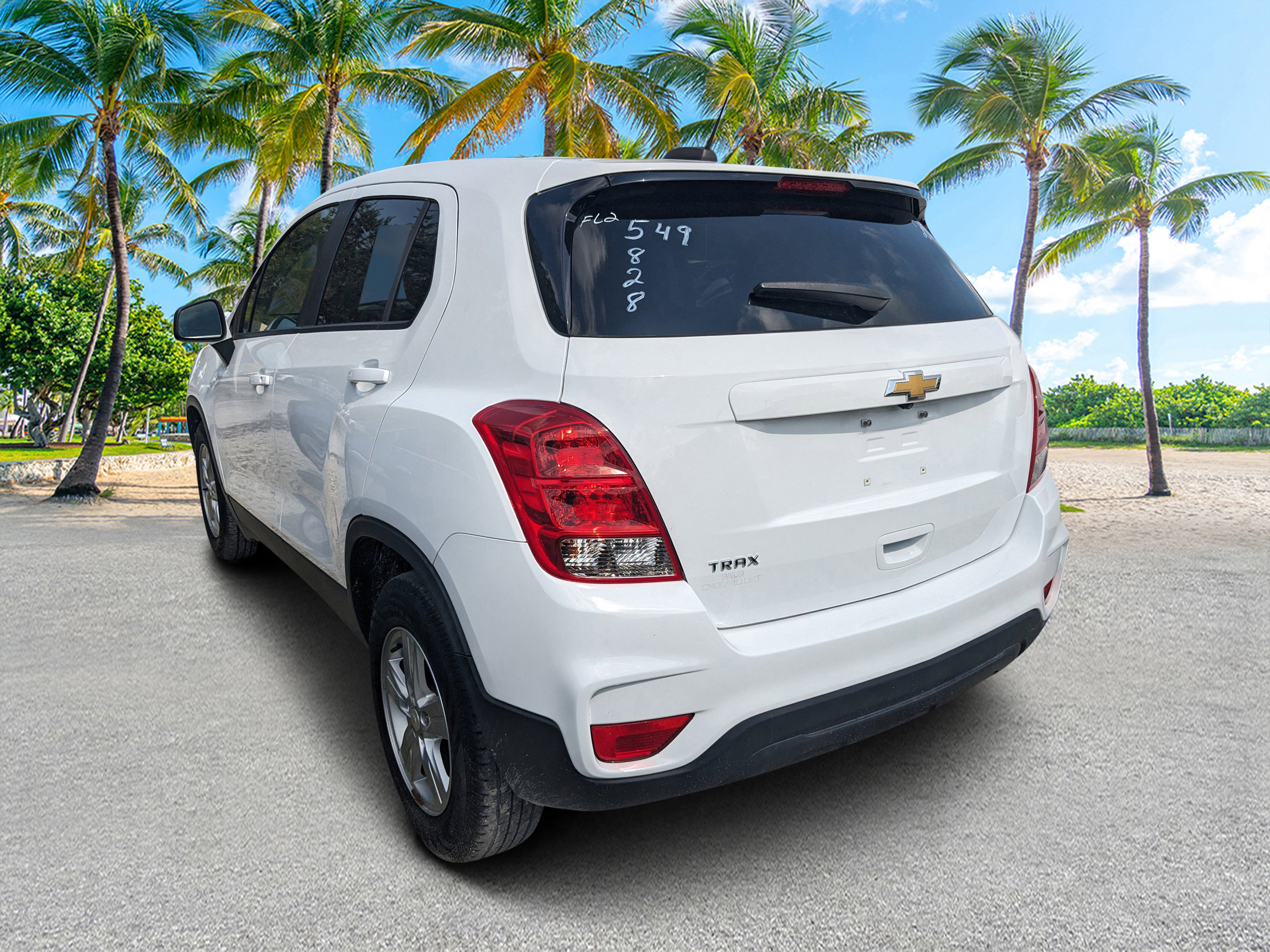 2022 Chevrolet Trax LS photo 5