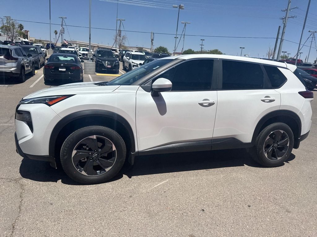 2024 Nissan Rogue SV photo 16