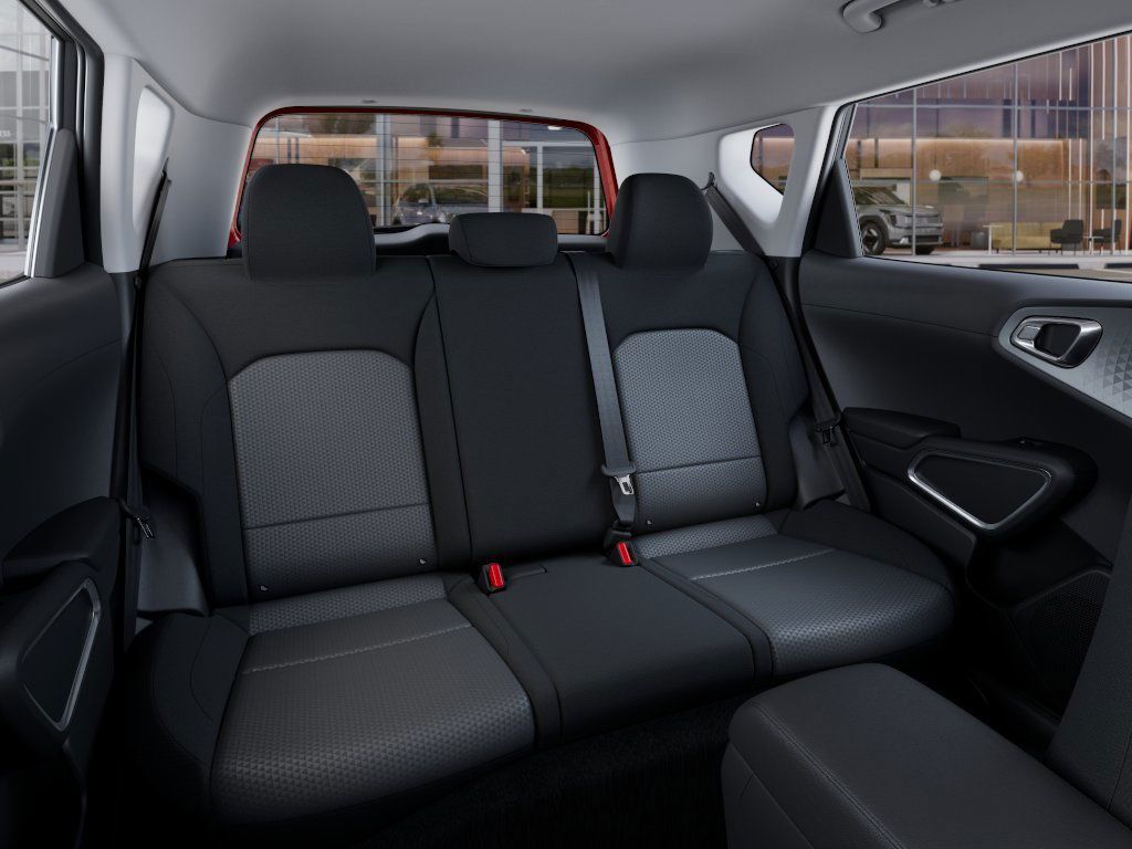 2025 Kia Soul LX photo 16