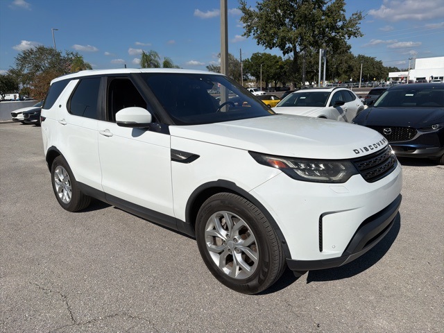 2019 Land Rover Discovery SE photo 3