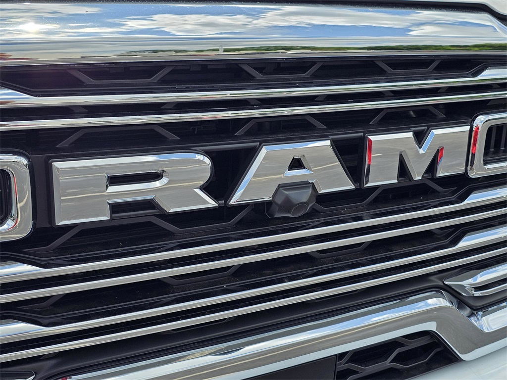 2025 Ram 2500 Laramie photo 3