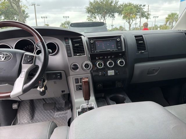 2016 Toyota Sequoia Platinum photo 8