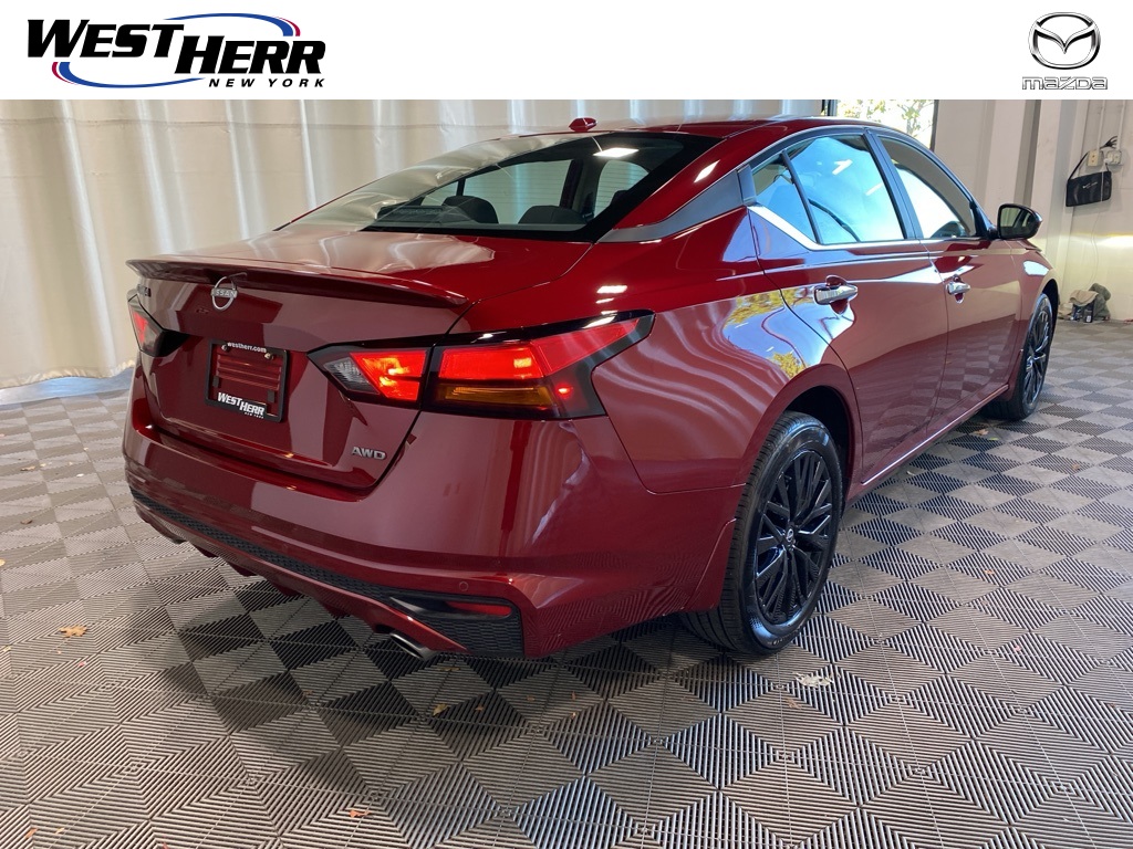 2025 Nissan Altima 2.5 SV photo 12