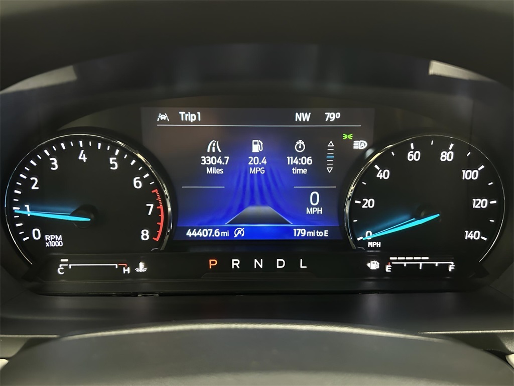2021 Ford Explorer XLT photo 16