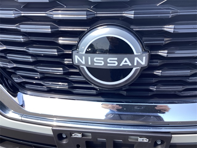 2022 Nissan Rogue SV photo 19