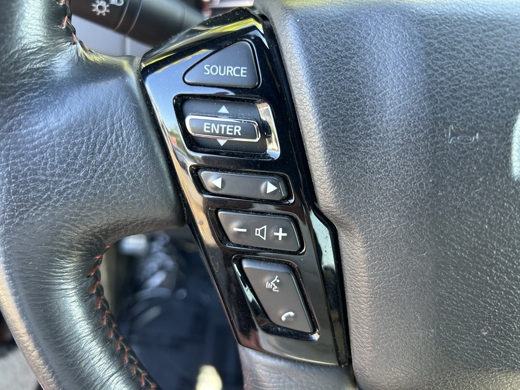 2022 Nissan Frontier PRO-X photo 13