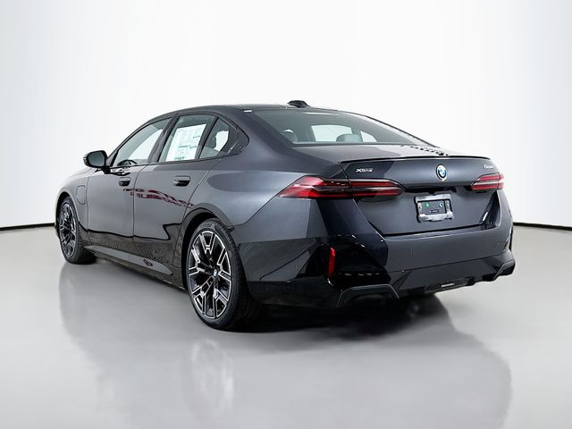 2026 Bmw 550e xDrive photo 5