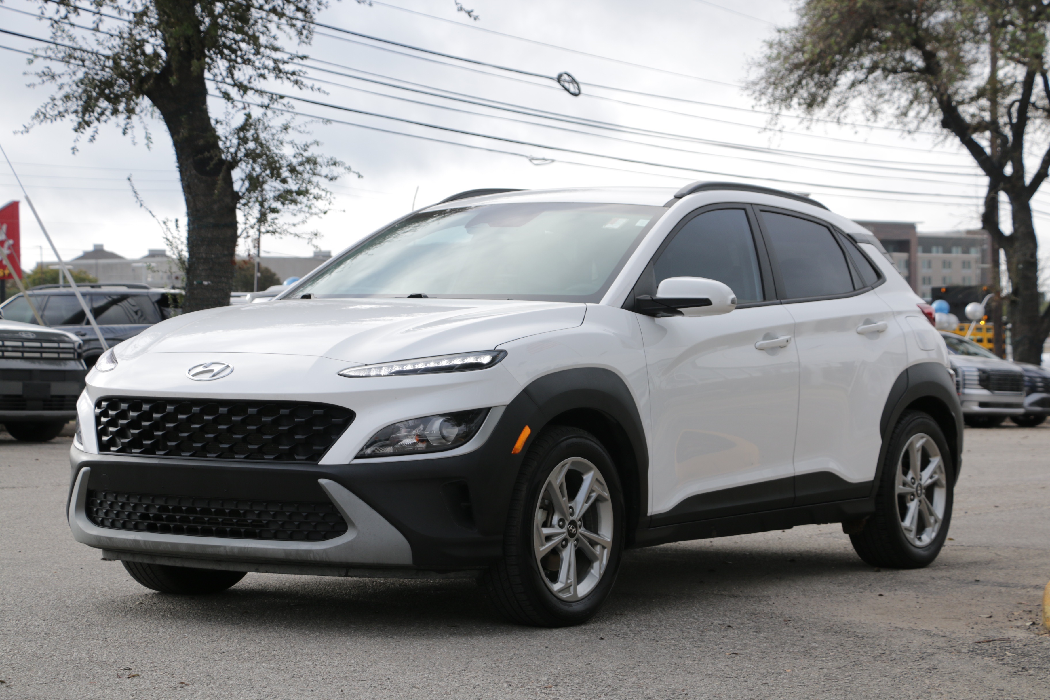 2022 Hyundai Kona SEL photo 4
