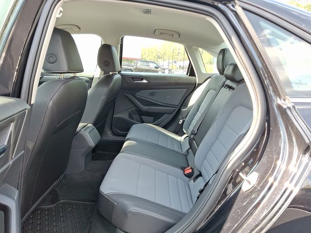 2025 Volkswagen Jetta 1.5T SE photo 11