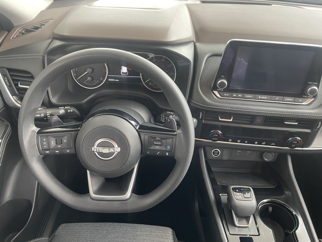 2023 Nissan Rogue SV photo 11