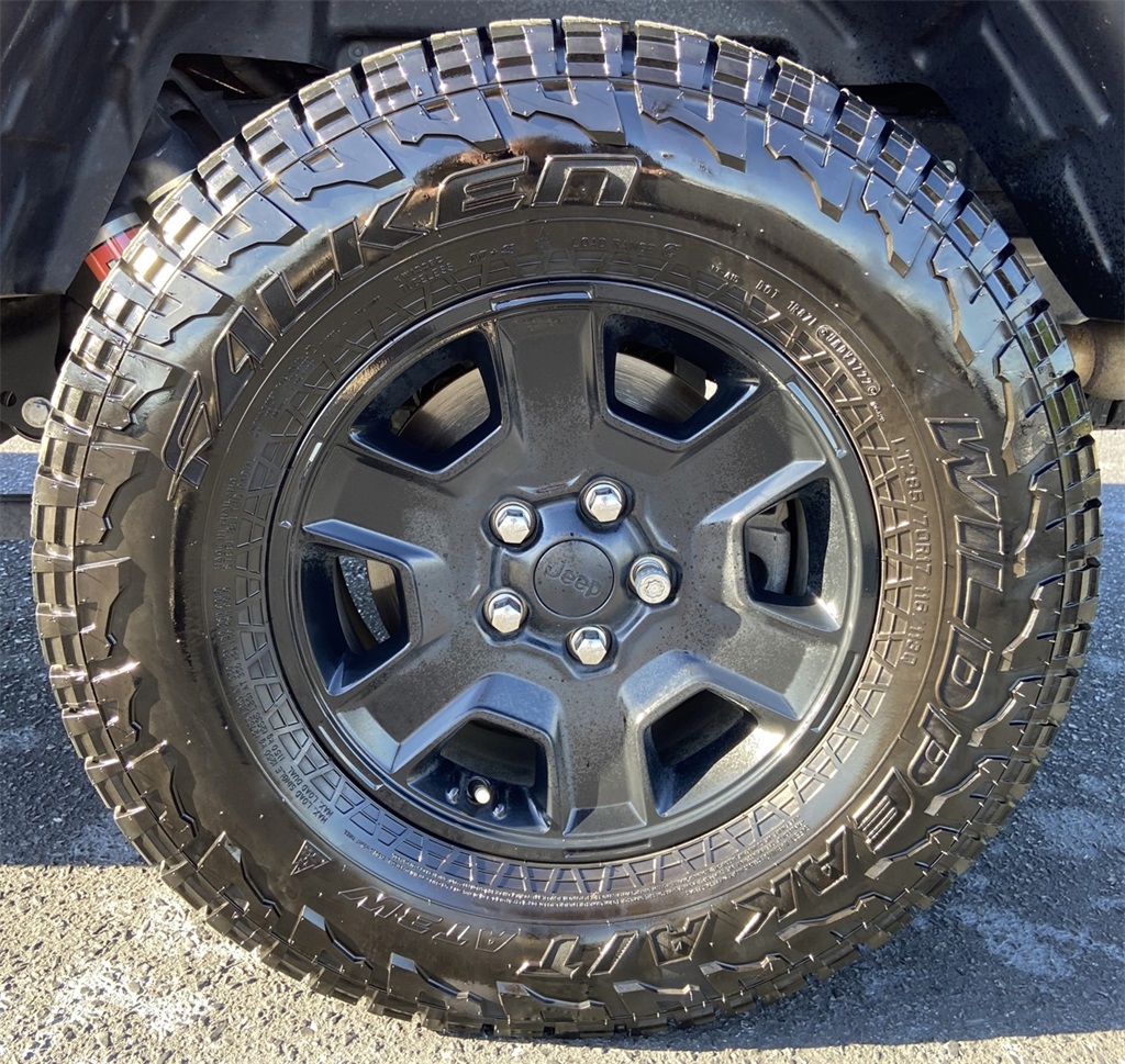 2023 Jeep Gladiator Mojave photo 11