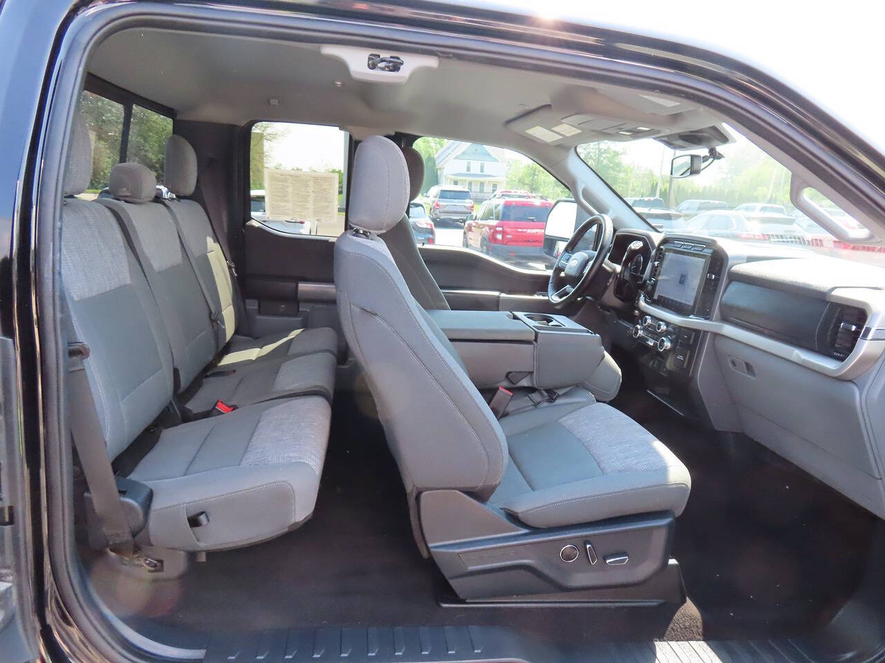 2021 Ford F-150 XLT photo 7