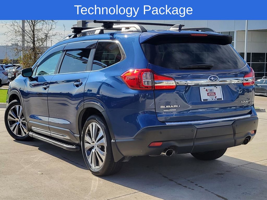 2022 Subaru Ascent Limited photo 2