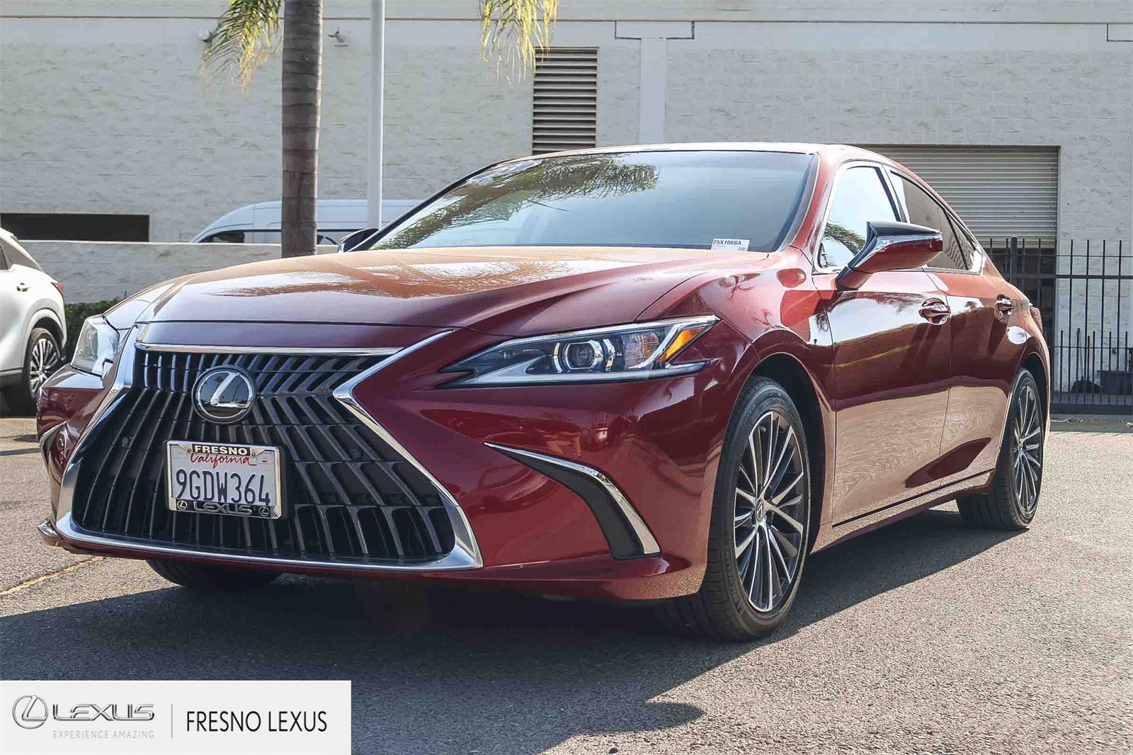 2023 Lexus ES 350 photo 3