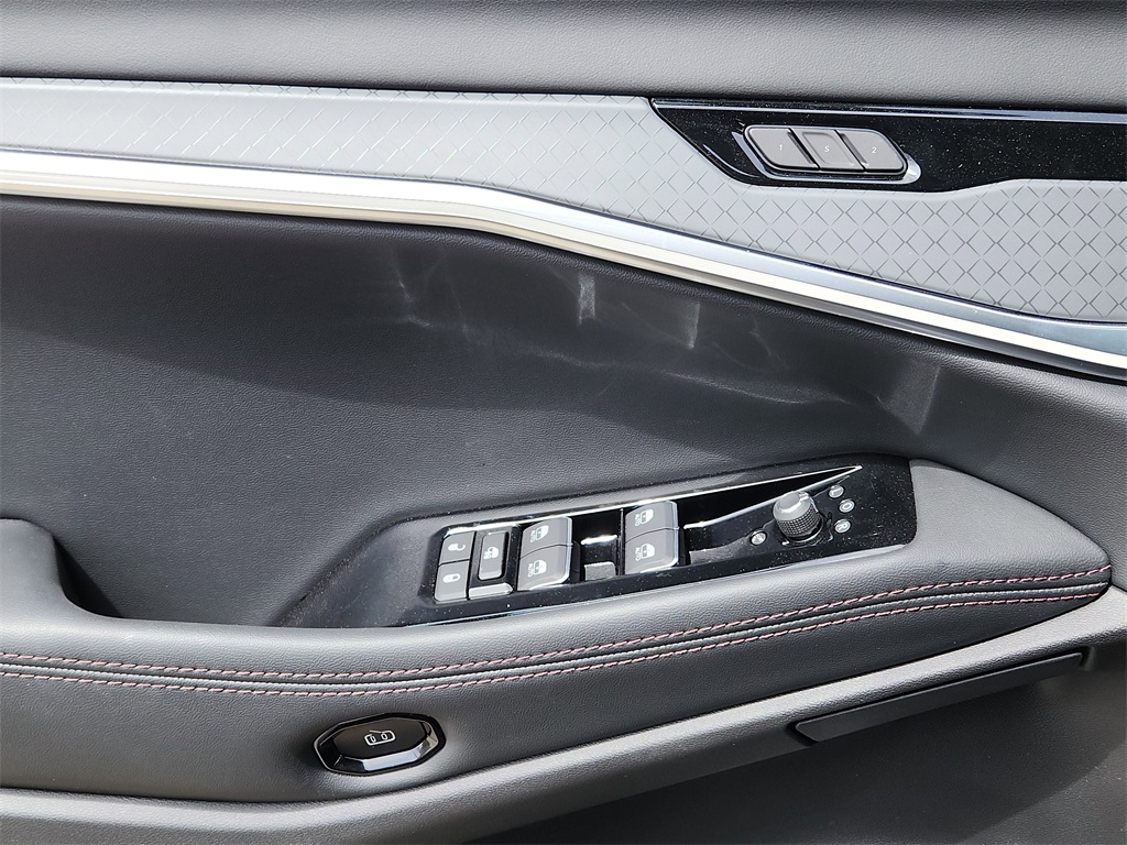 2025 Jeep Wagoneer S Limited photo 19