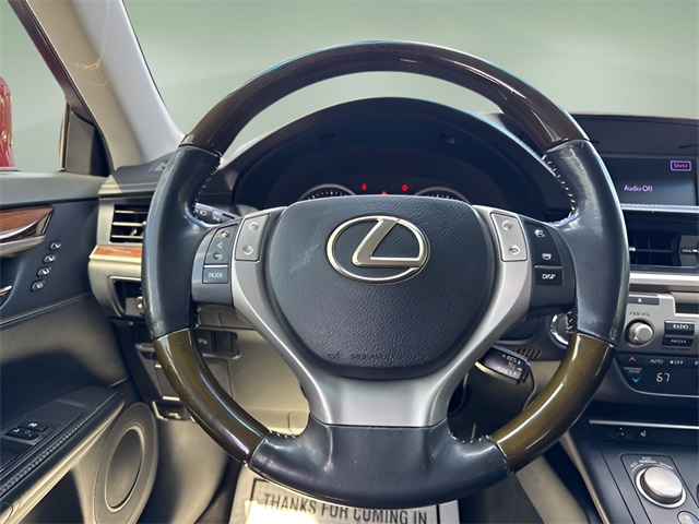 2013 Lexus ES 350 photo 11