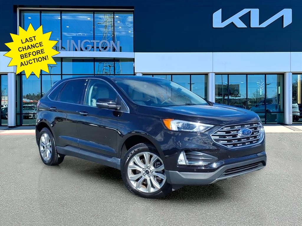 2023 Ford Edge Titanium's photo
