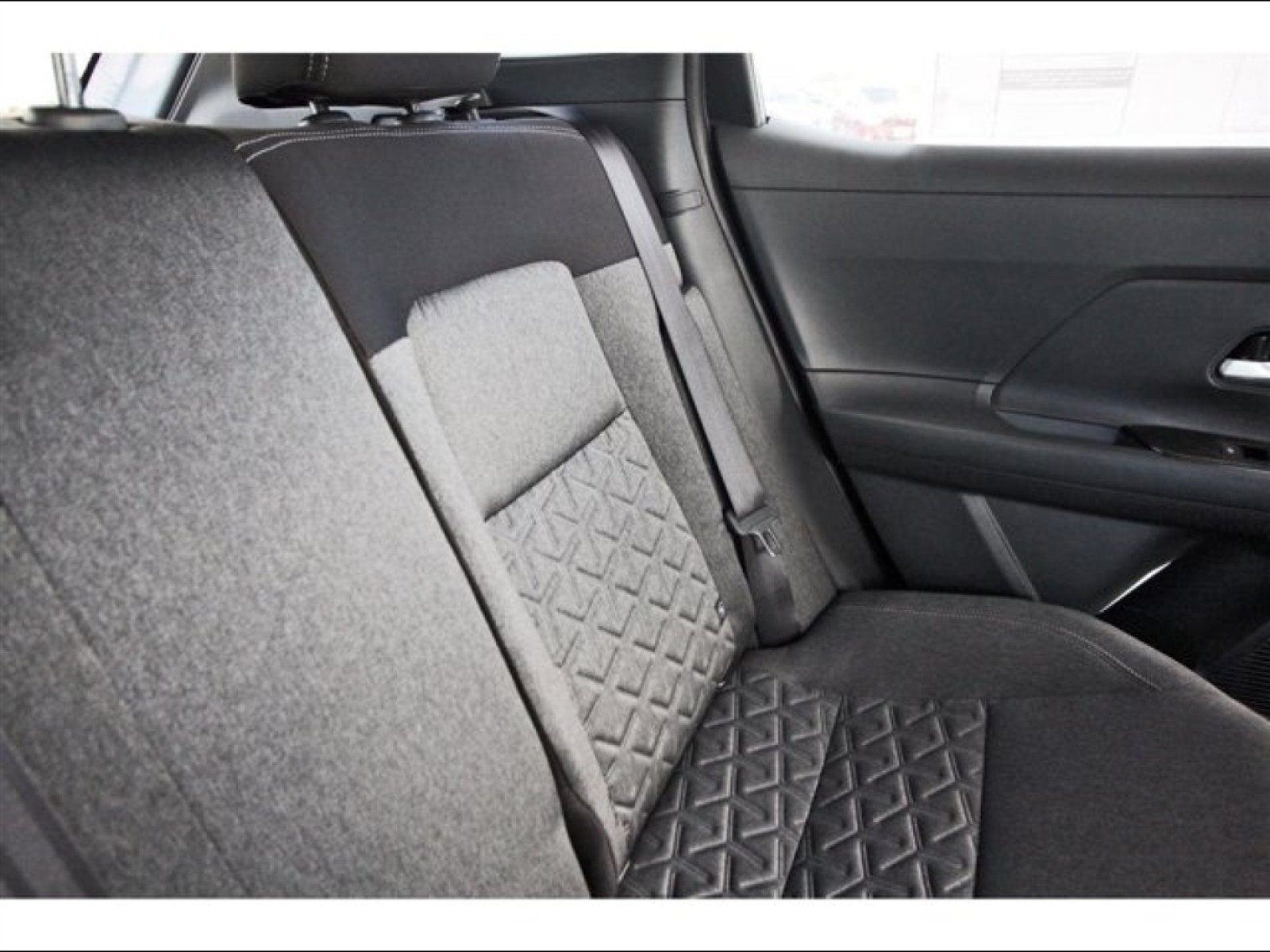 2026 Nissan Kicks SV White at Robbins Nissan