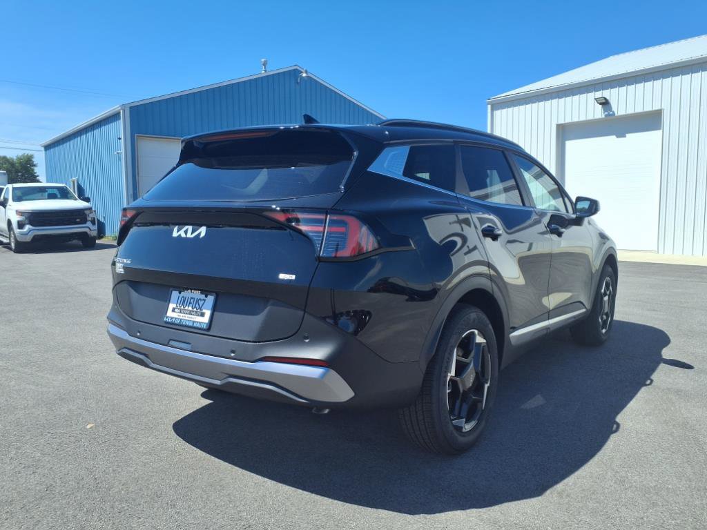 2026 Kia Sportage EX photo 3