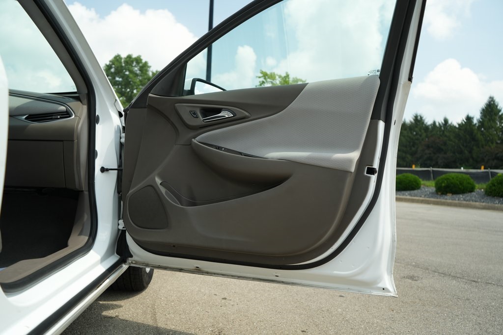 2022 Chevrolet Malibu 1LT photo 33