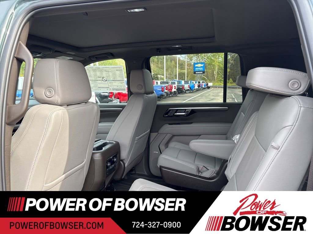 2026 Chevrolet Suburban Z71 photo 4