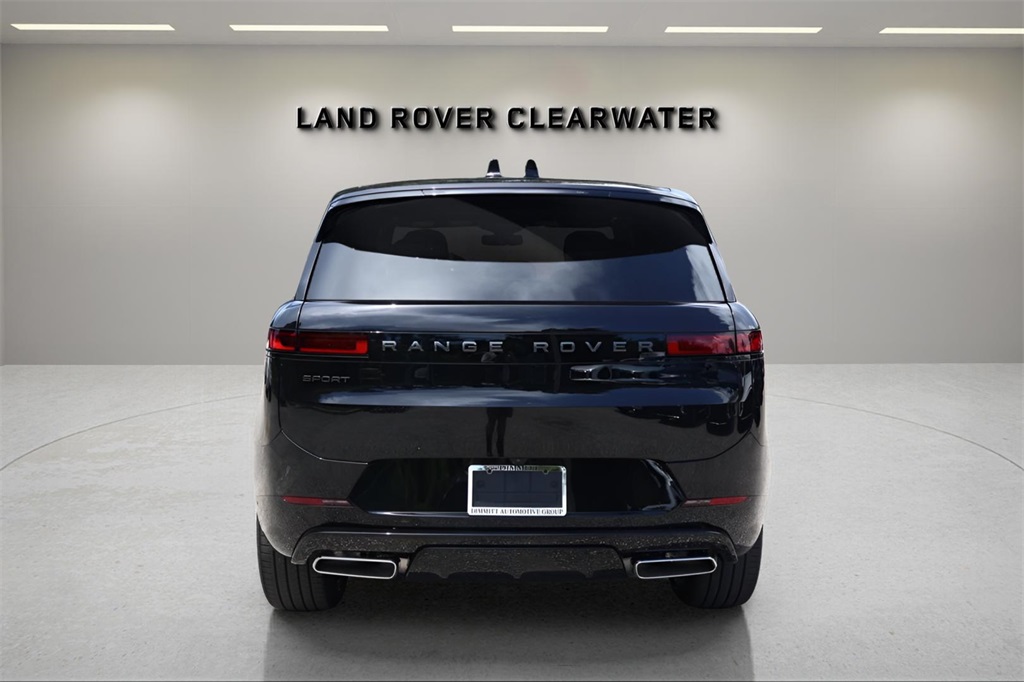 2025 Land Rover Range Rover Sport SE photo 3