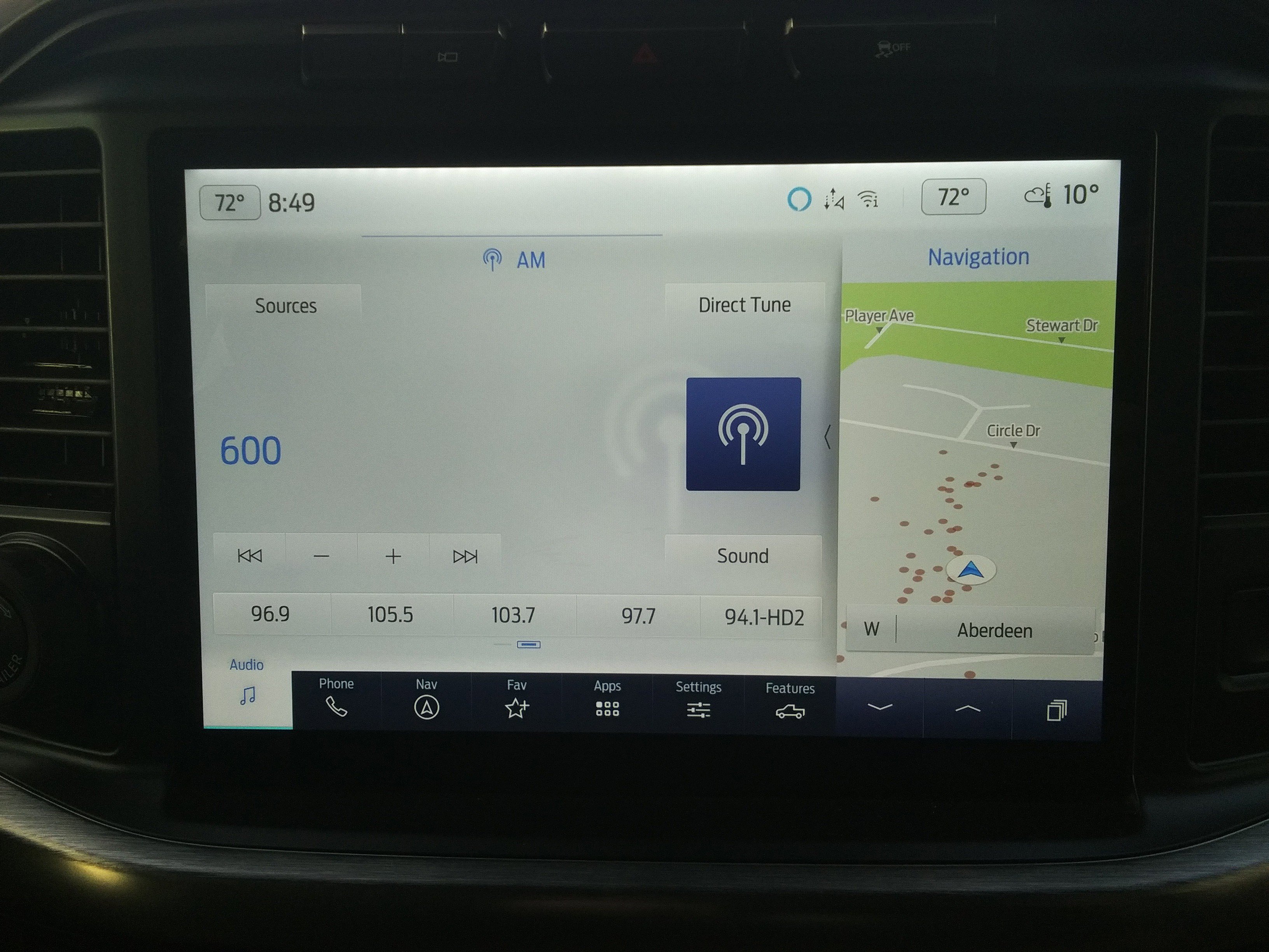 2022 Ford F-150 Lariat photo 2