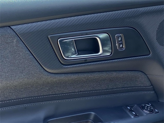 2025 Ford Mustang EcoBoost photo 13