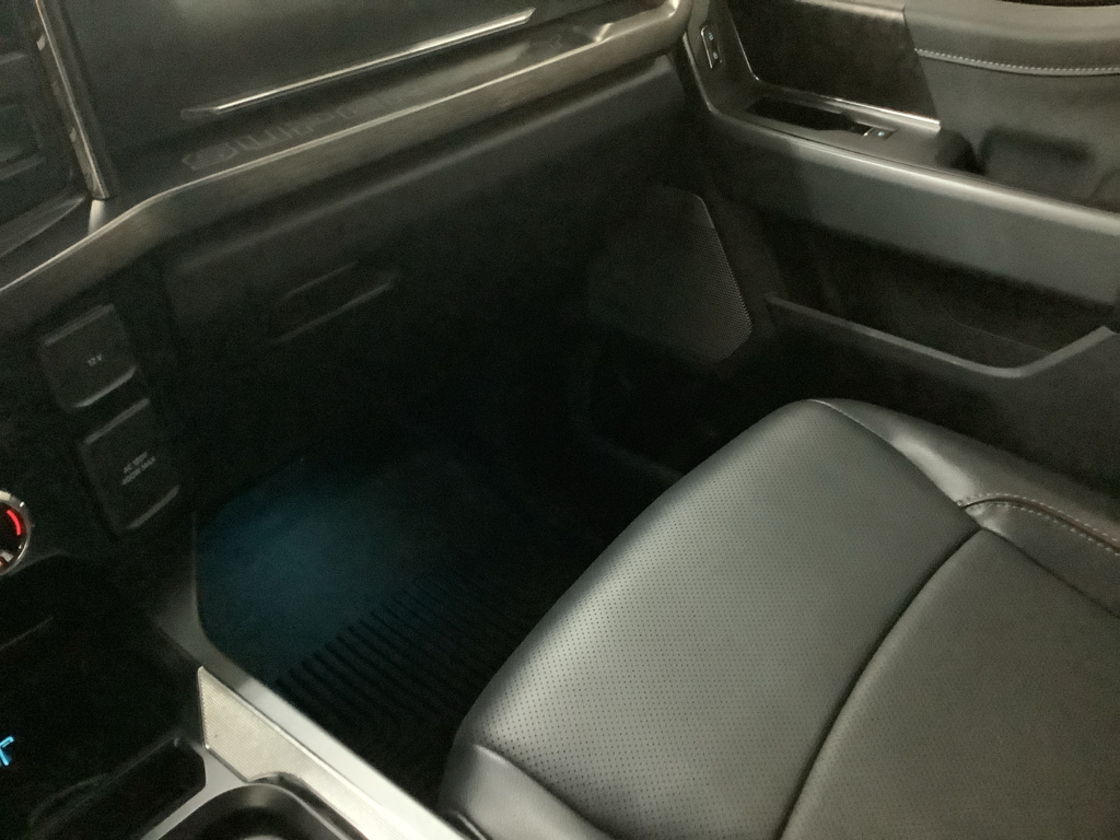 2023 Ford F-250 Lariat photo 21
