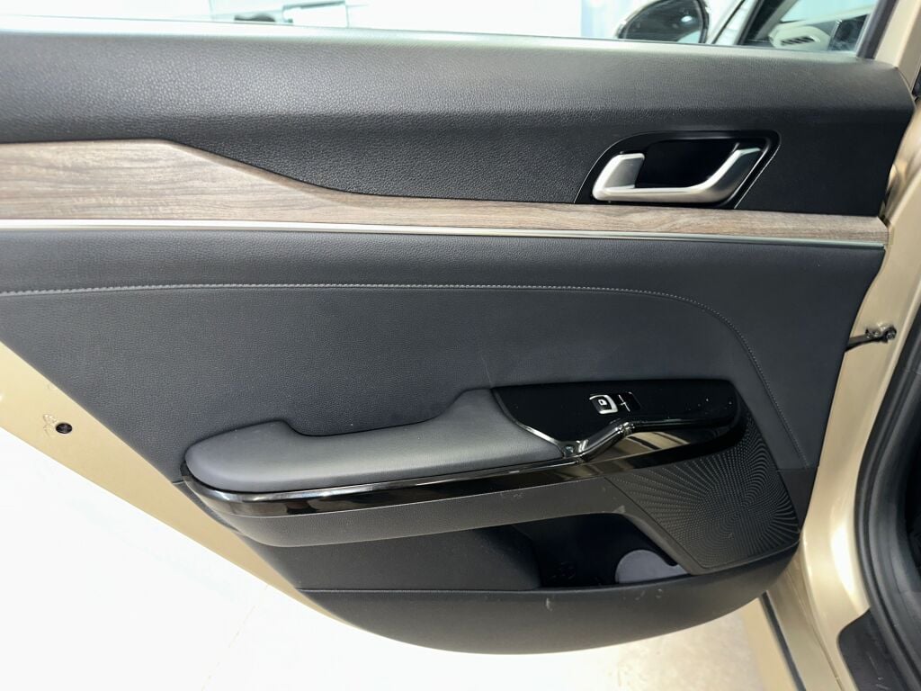 2021 Kia K5 EX photo 15
