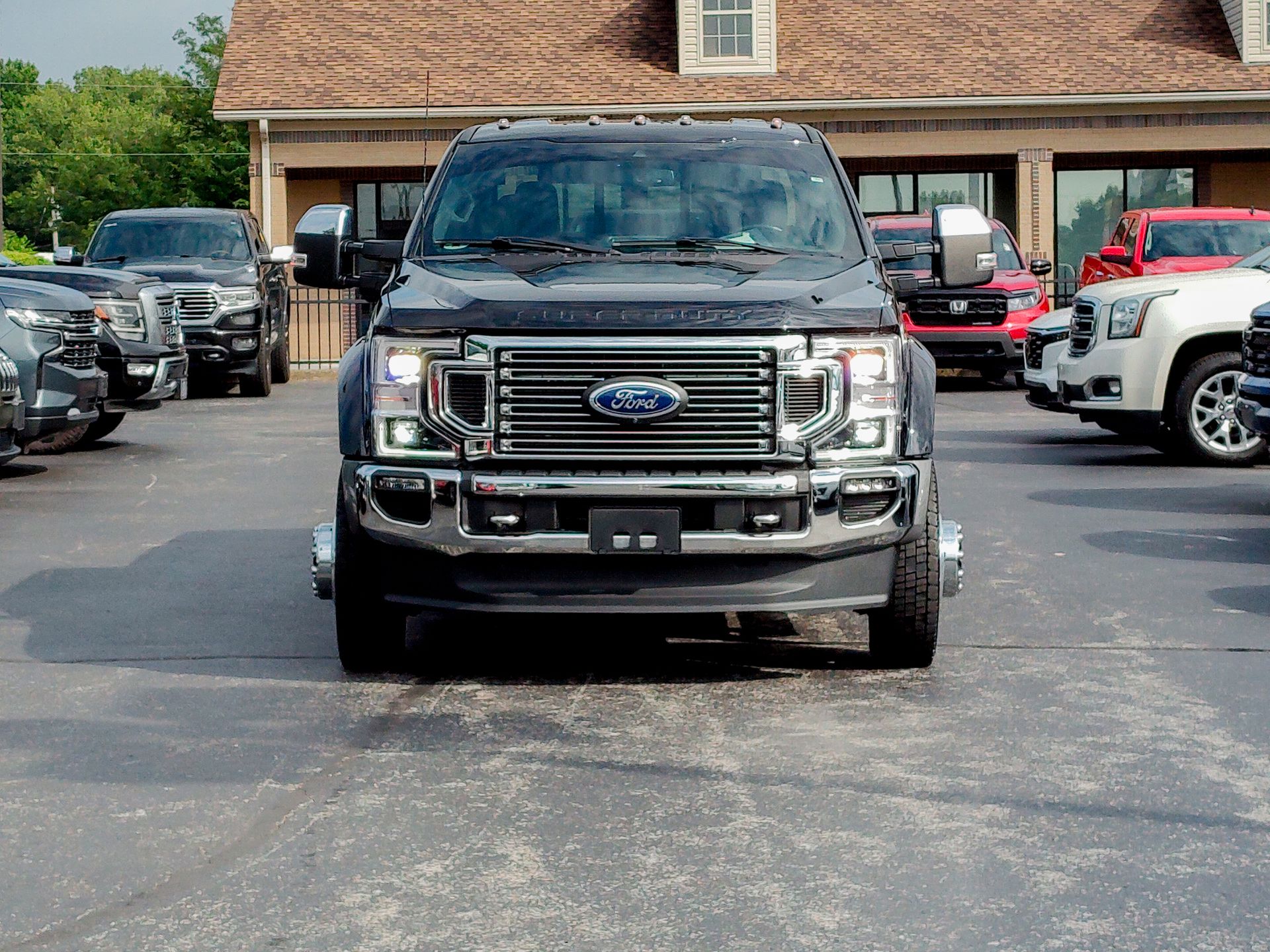2022 Ford F-450 Lariat photo 3