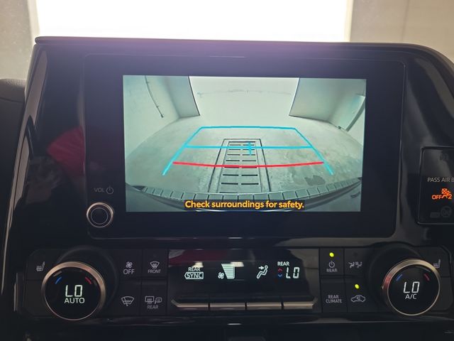 2023 Toyota Highlander L photo 16